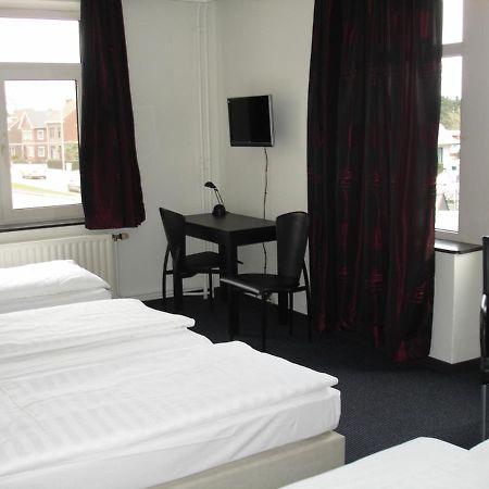 Hotel Admiraal Lanaken Ruang foto