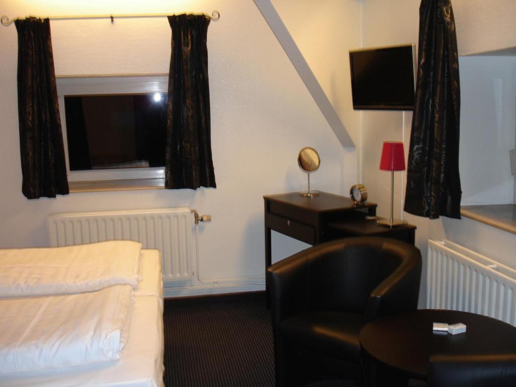 Hotel Admiraal Lanaken Ruang foto
